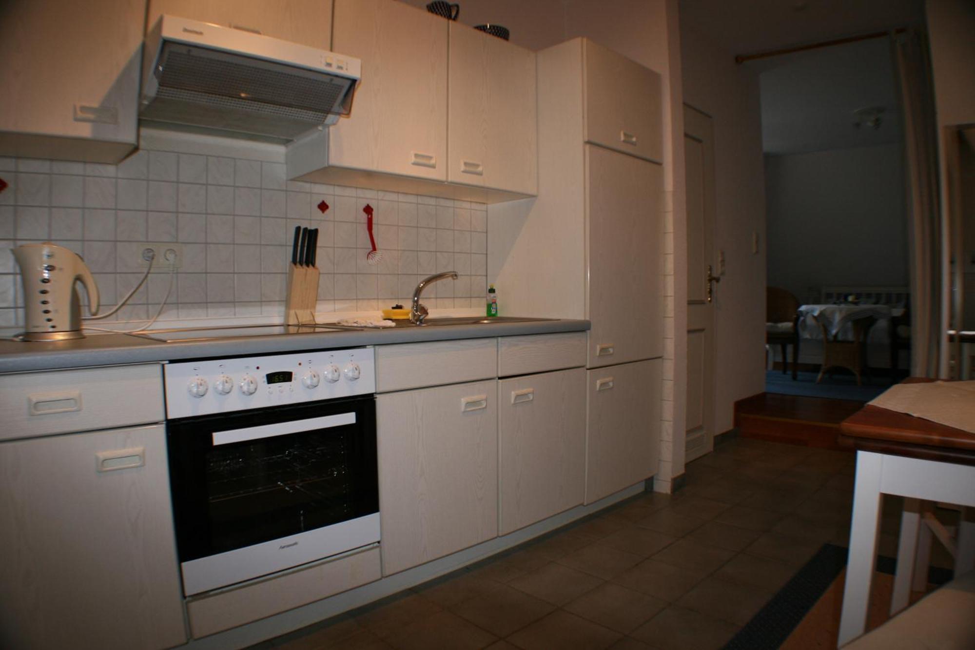 Ferienwohnungen im Hotel garni zur Post Utersum Zimmer foto