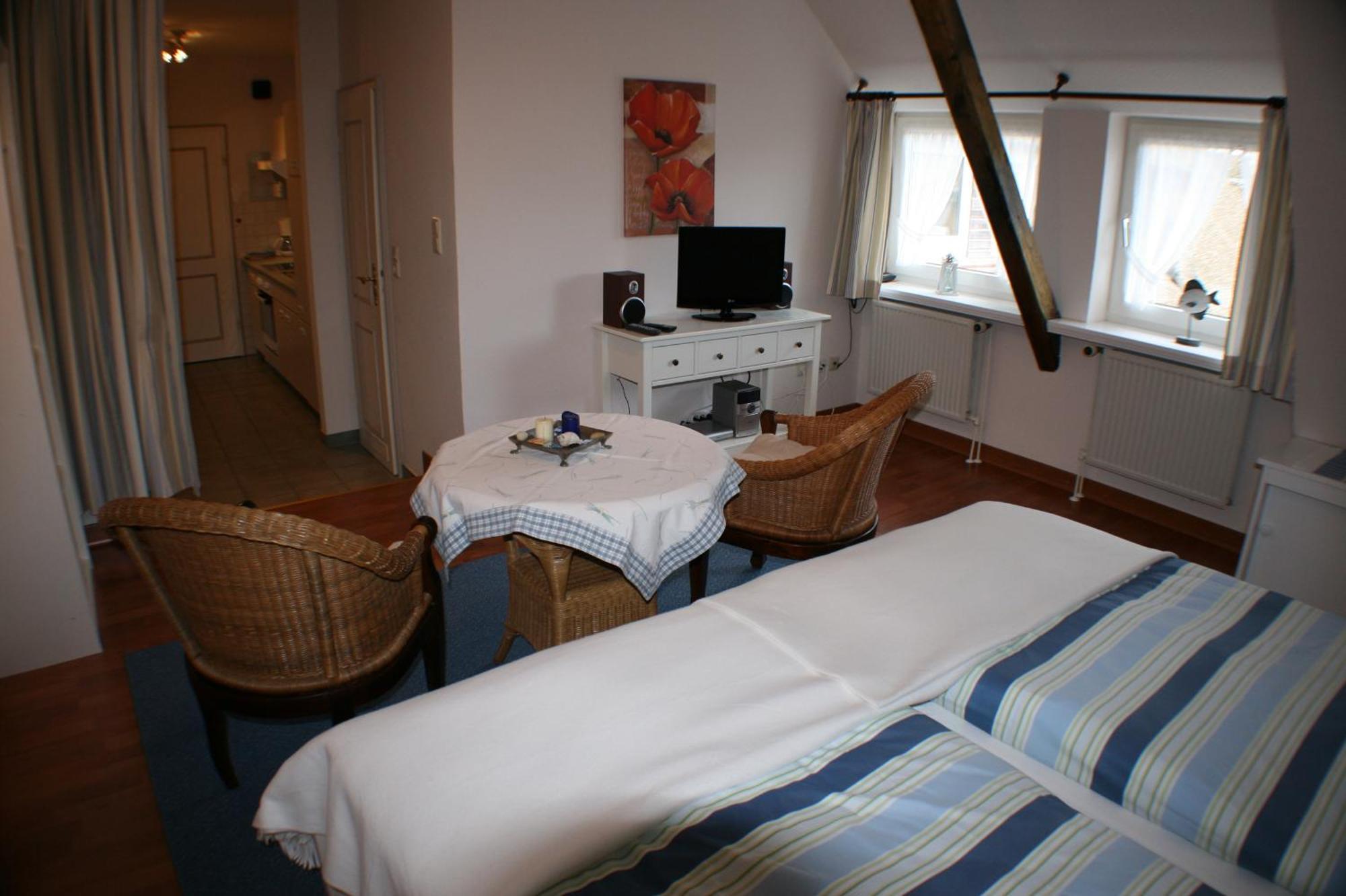 Ferienwohnungen im Hotel garni zur Post Utersum Zimmer foto